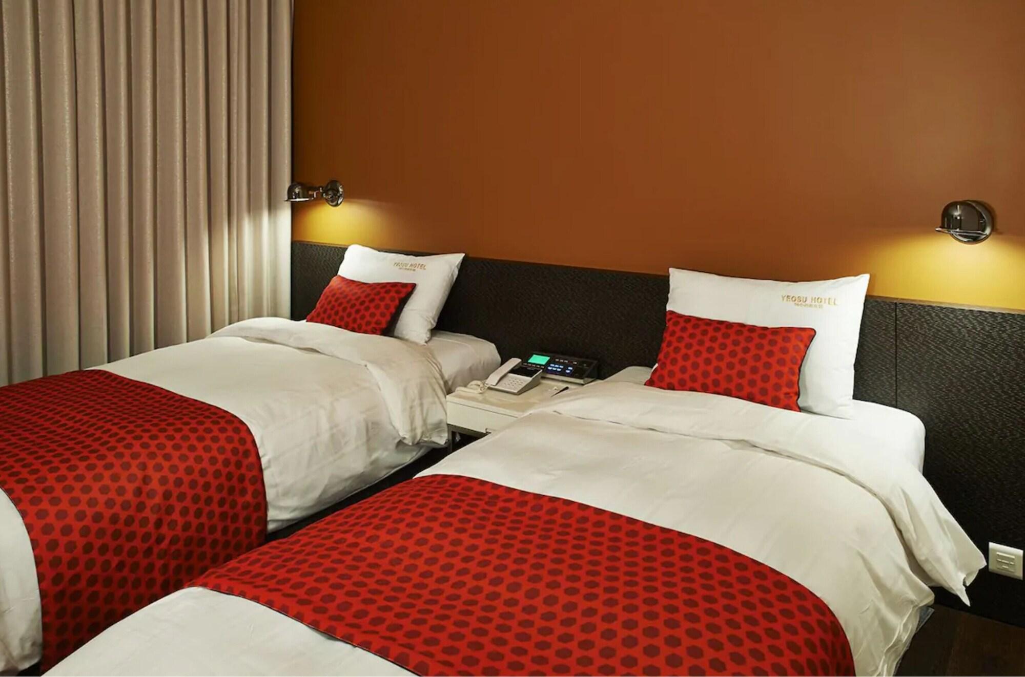Hotel Matthieu Yeosu Bagian luar foto